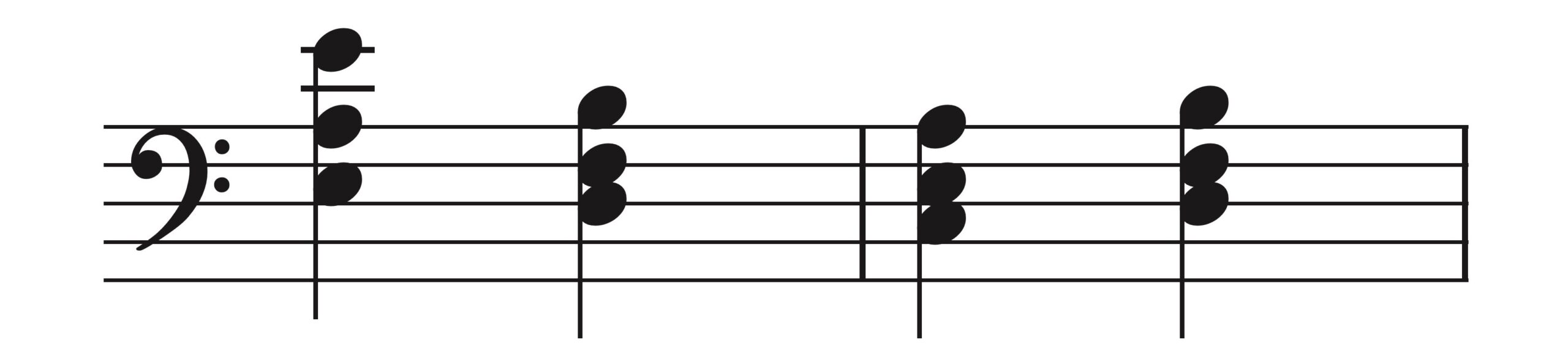 モーツァルト「トルコ行進曲」21-22小節の楽譜。和音でつかむ練習譜例。